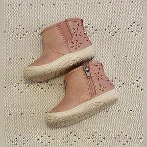Stride Rite Pink Floral Cutout Zip Ankle Boots for Kids